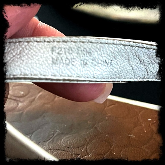 COACH flip flops with flower - Picture 4 of 4